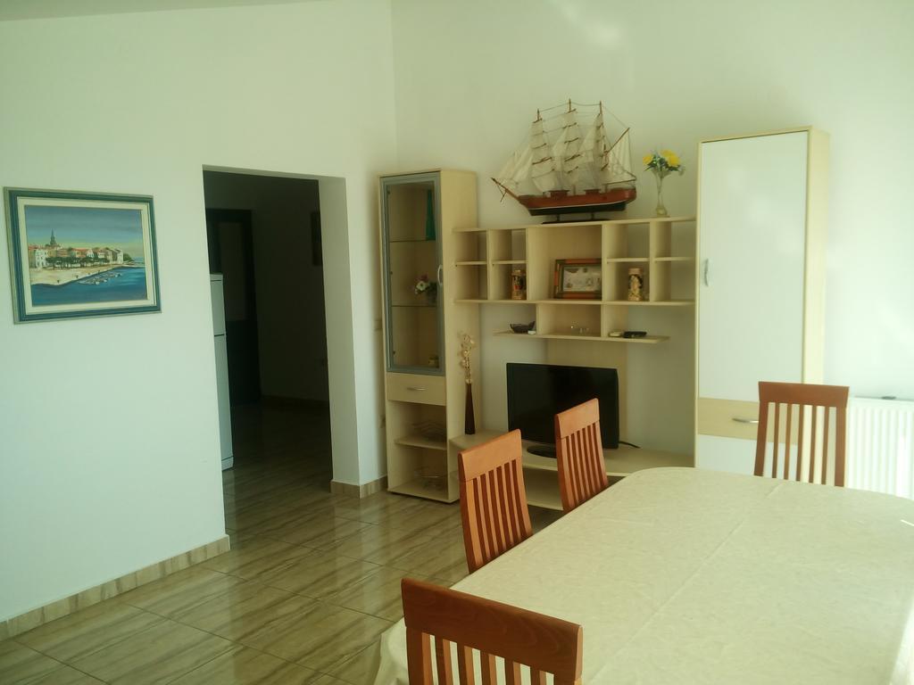 Apartmani Kapitanovic Биоград-на-Мору Экстерьер фото