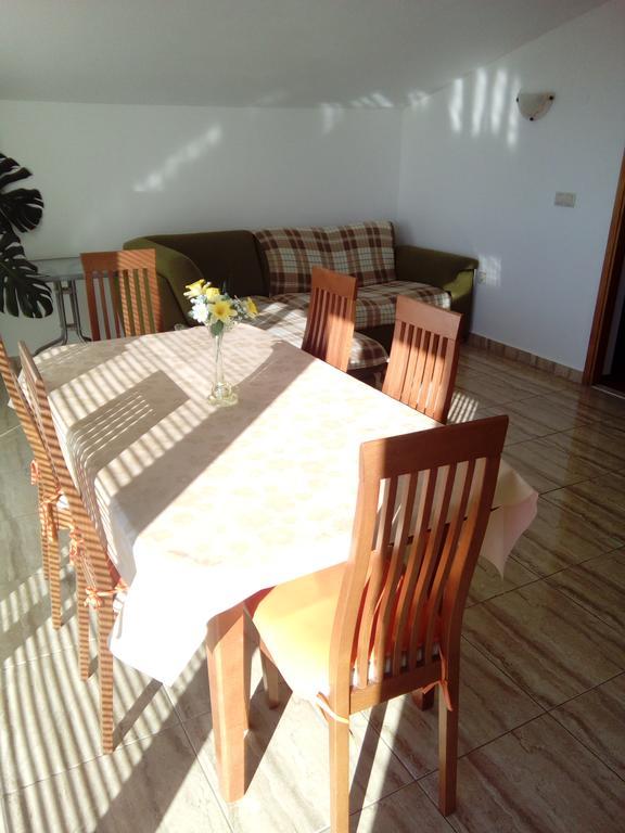 Apartmani Kapitanovic Биоград-на-Мору Экстерьер фото
