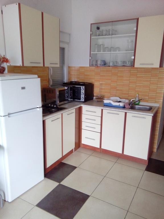 Apartmani Kapitanovic Биоград-на-Мору Экстерьер фото